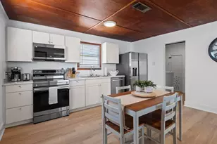 1308 E 12th St, Austin, TX 78702 - Photo 11