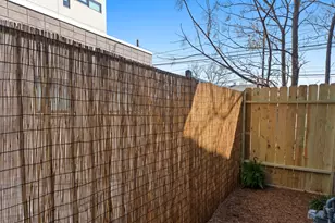1308 E 12th St, Austin, TX 78702 - Photo 25