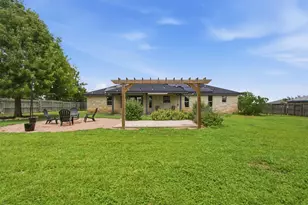 325 Meadow Valley Loop, Jarrell, TX 76537 - Photo 21