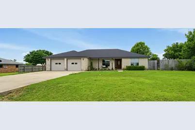 325 Meadow Valley Loop, Jarrell, TX 76537 - Photo 1