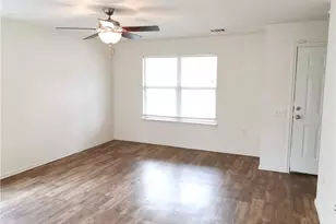 12100 Briarcreek Loop, Manor, TX 78653 - Photo 3