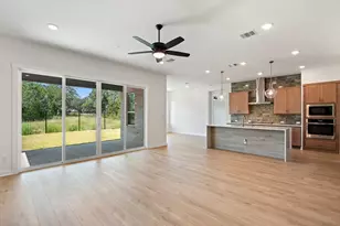 209 Smoke Signal Ct, Liberty Hill, TX 78642 - Photo 7