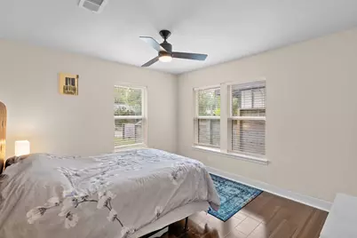 907 E 53rd Street, Austin, TX 78751 - Photo 13