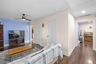 907 E 53rd St, Austin, TX 78751 - Photo 17