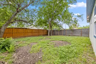 907 E 53rd St, Austin, TX 78751 - Photo 31