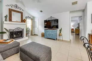 402 Village Ln, Buda, TX 78610 - Photo 9