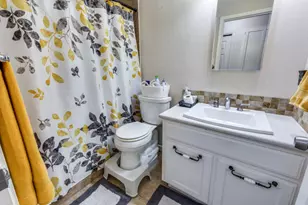 402 Village Ln, Buda, TX 78610 - Photo 21