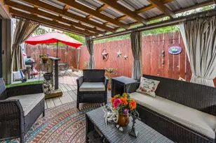 402 Village Ln, Buda, TX 78610 - Photo 23