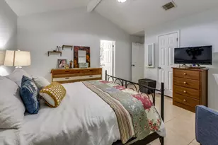 402 Village Ln, Buda, TX 78610 - Photo 17