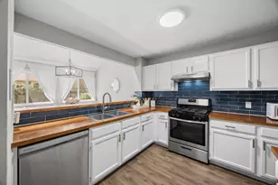 6305 Weeks Cove, Austin, TX 78727 - Photo 9