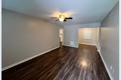 6302 Chesterfield Avenue, Austin, TX 78752 - Photo 3