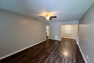 6302 Chesterfield Ave, Austin, TX 78752 - Photo 3