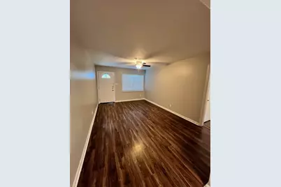 6302 Chesterfield Avenue, Austin, TX 78752 - Photo 5