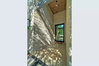 10 Monarch Oaks Lane, The Hills, TX 78738 - Photo 3