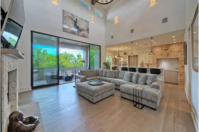 10 Monarch Oaks Lane, The Hills, TX 78738 - Photo 5