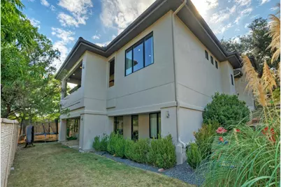 10 Monarch Oaks Lane, The Hills, TX 78738 - Photo 39