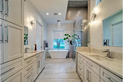 10 Monarch Oaks Lane, The Hills, TX 78738 - Photo 23