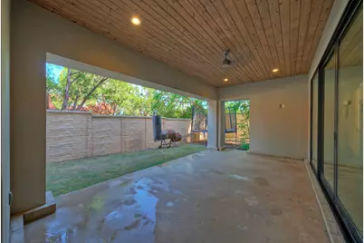 10 Monarch Oaks Lane, The Hills, TX 78738 - Photo 35