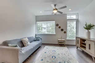 2002 E 7th St, Austin, TX 78702 - Photo 11