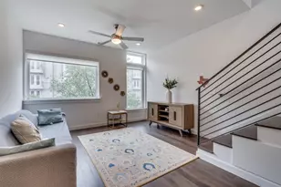 2002 E 7th St, Austin, TX 78702 - Photo 11