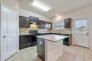 3701 Black Granite Dr, Austin, TX 78744 - Photo 9
