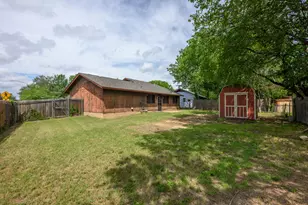 4714 Lambs Ln, Austin, TX 78744 - Photo 23