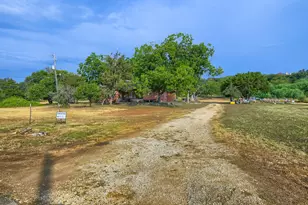 201 Hofheinz St, San Marcos, TX 78666 - Photo 7