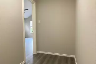 504 Debra Dr, Taylor, TX 76574 - Photo 15