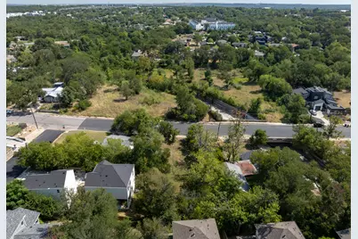 5005 Heflin Lane, Austin, TX 78721 - Photo 3