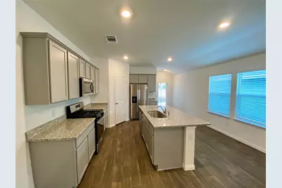 727 Gladiola Loop, Kyle, TX 78640 - Photo 5