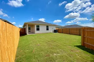727 Gladiola Loop, Kyle, TX 78640 - Photo 15