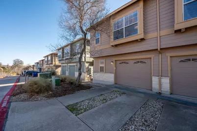 2905 Saville Loop, Austin, TX 78741 - Photo 3