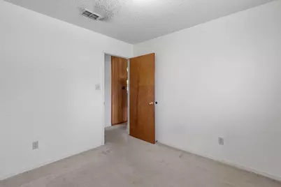 914 Victoria Street, Taylor, TX 76574 - Photo 19