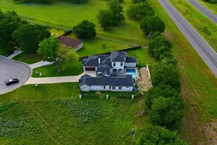 128 Gloria Blvd, Smithville, TX 78957 - Photo 33