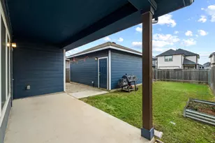 300 Eagle Lake Dr, Hutto, TX 78634 - Photo 35