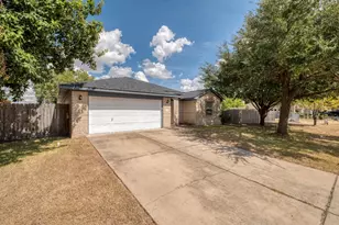 1204 Delia Chapa, Hutto, TX 78634 - Photo 3