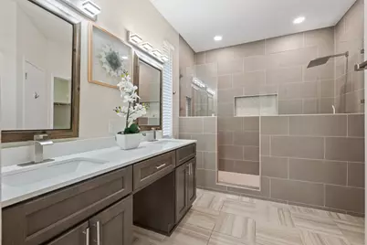 10911 Grassmere Court, Austin, TX 78739 - Photo 25