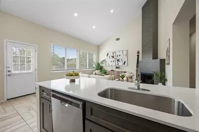 10911 Grassmere Court, Austin, TX 78739 - Photo 21