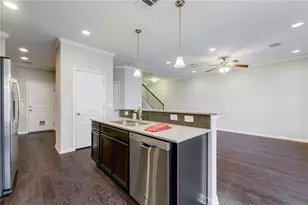 13400 Briarwick Dr, Austin, TX 78729 - Photo 9