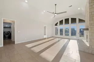 917 Coolabah Ave, New Braunfels, TX 78132 - Photo 7