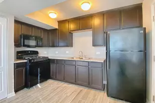 1721 Arbor Knot Dr, Kyle, TX 78640 - Photo 3