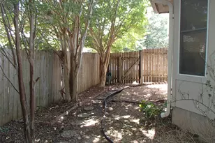 208 Juniper St, Georgetown, TX 78626 - Photo 13