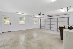 207 Meadow Oaks Dr, Dripping Springs, TX 78620 - Photo 29