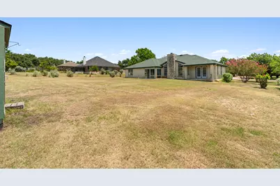 207 Meadow Oaks Drive, Dripping Springs, TX 78620 - Photo 31