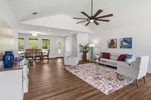 207 Meadow Oaks Dr, Dripping Springs, TX 78620 - Photo 1
