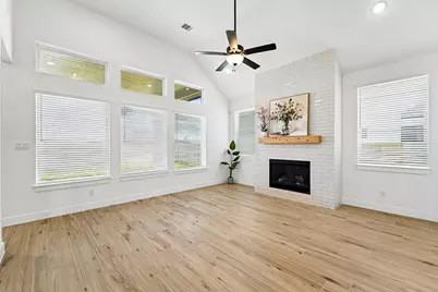 112 Monza Bend, Liberty Hill, TX 78642 - Photo 13
