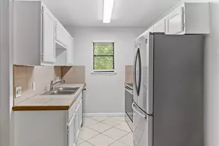 4307 S 1st St, Austin, TX 78745 - Photo 9