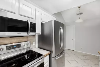 4307 S 1st Street #206, Austin, TX 78745 - Photo 9