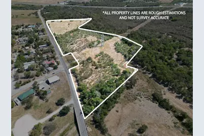 912 E Rio Grande Street, Taylor, TX 76574 - Photo 1