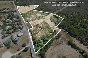 912 E Rio Grande St, Taylor, TX 76574 - Photo 1